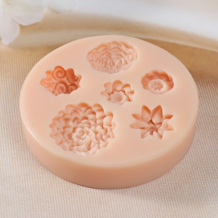 Молд силикон Молд силикон "Садовые цветы" 2,4х2,4х1,4 3х3х0,5 2,5х2,5х0,8 1,6х1,6х0,5 1,7х1,7х0,5 2,