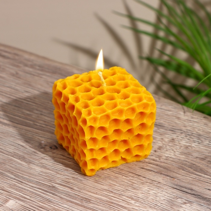 Свеча  Свеча "Соты" 5х5х5 см, соевый воск МИКС