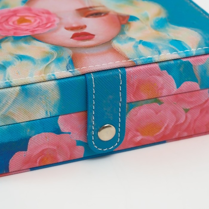 Шкатулка кожзам для украшений  Шкатулка кожзам для украшений "Девушка с розовым пионом" 11х16х5,5 см