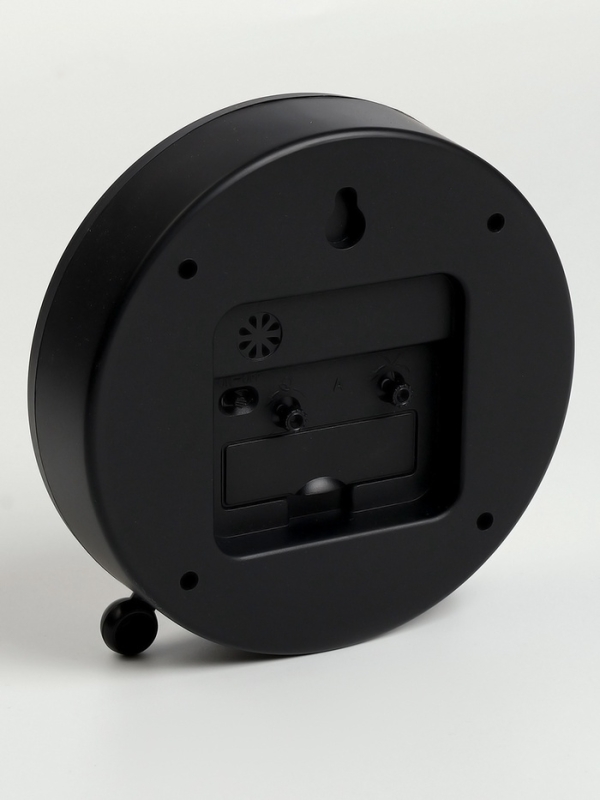 Часы будильник настольные, на батарейках, 13.5 х 4.5 х 14 см, циферблат 13.5 х 11.6 см Часы будильник настольные, на батарейках, 13.5 х 4.5 х 14 см, циферблат 13.5 х 11.6 см