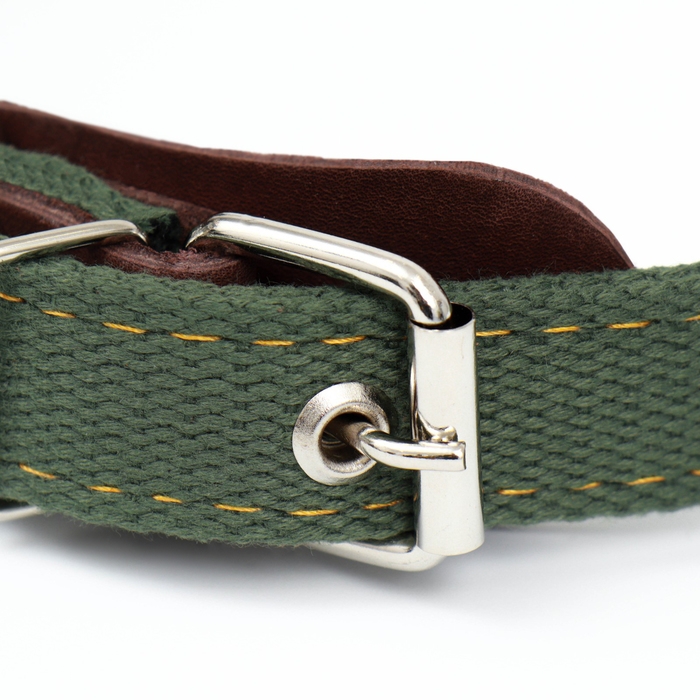Ошейник брезентовый двухслойный безразмерный,с языком и кожаной косточкой, 2,5х60 см, ОШ 30-55 см 90 Ошейник брезентовый двухслойный безразмерный,с языком и кожаной косточкой, 2,5х60 см, ОШ 30-55 см 90