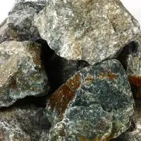 Серпентинит коробка 10 кг Колотый фракция 70 - 150 мм