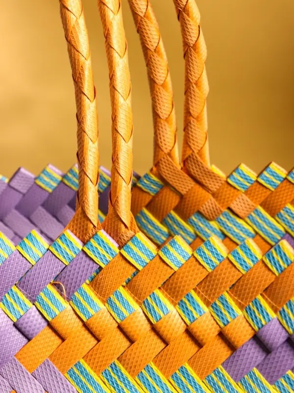 Сумка плетёная, 30×15×30 см, пластик, разноцветная