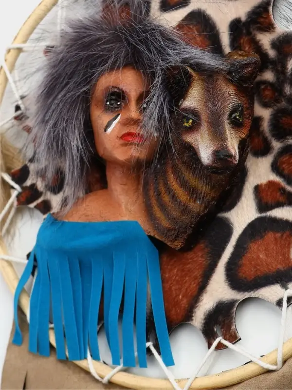 Панно &laquo;Женщина-вождь&raquo;, 30&times;5&times;60 см