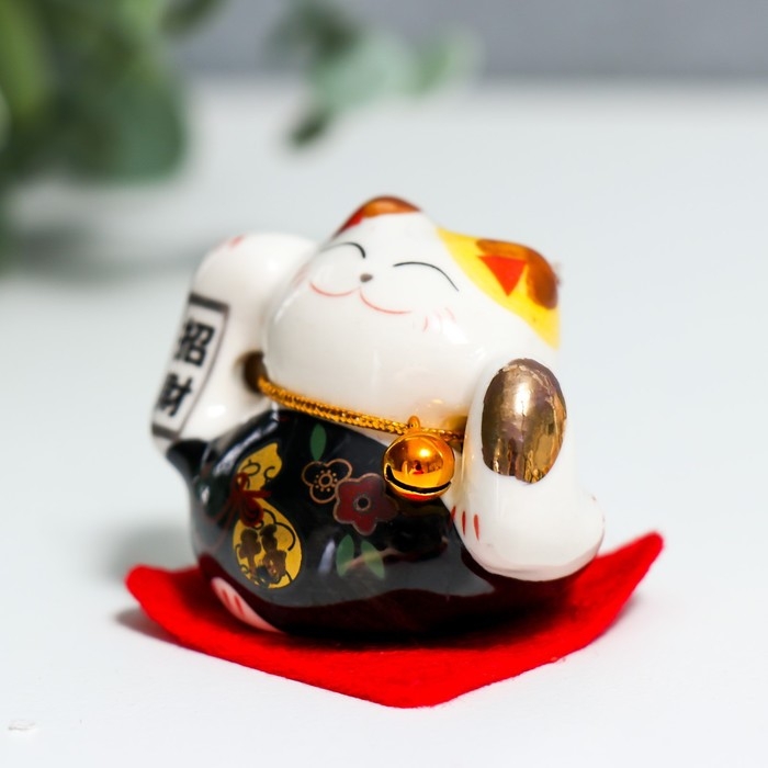 Сувенир керамика Сувенир керамика "Манэки-нэко - наслаждение" 4,5х3,8х4,6 см набор 5 шт