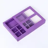 Коробка для 8 конфет + шоколад, с окном, сиреневая, 17.7&times;17.7&times;3.8 см