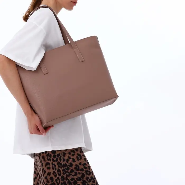 Сумка-шопер женская TEXTURA на молнии, размер 34&times;11&times;31 см, однотонная, бежевая