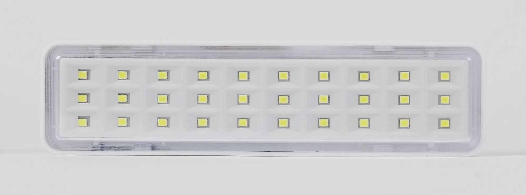 Светильник светодиодный аварийный непостоянный DBA-101-0-20 30LED 5ч IP20 40/3360