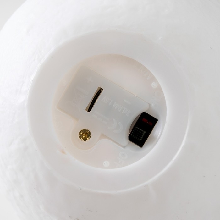 Ночник "Девочка на луне" LED от батареек 3xLR44 розовый 10х10х14 см RISALUX