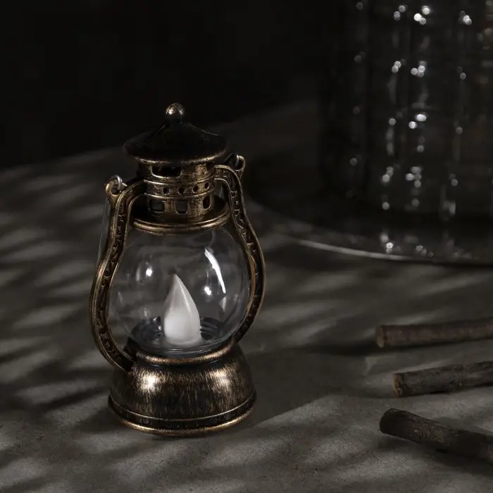 Светодиодная фигура «Бронзовый фонарь» 8 × 12 × 6 см, пластик, батарейки AG13х3 (в комплекте), свечение тёплое белое