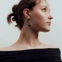 Серьги со стразами &laquo;Изящность&raquo;, ажурная, чёрные в чернёном серебре