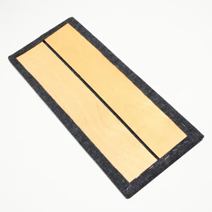 Когтеточка, 55&times;20 см, угловая, без меха, серая