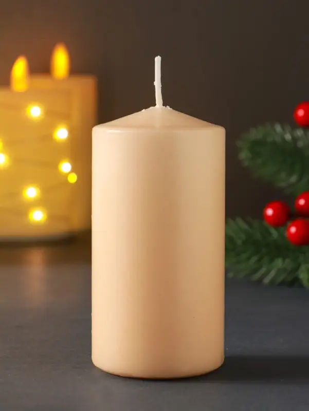 Свеча столб 50х100мм с декором, мишка, бежевая Свеча столб 50х100мм с декором, мишка, бежевая