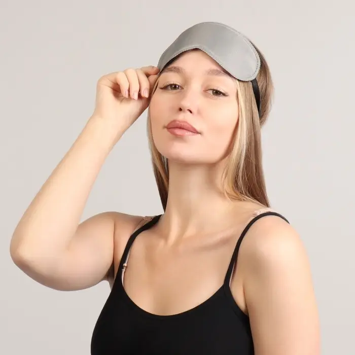 Дорожный набор: маска для сна, беруши в футляре