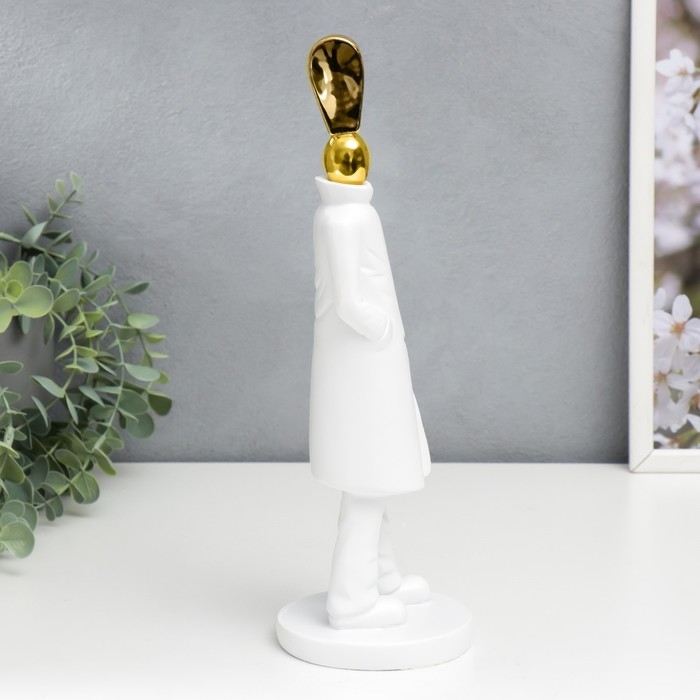 Сувенир полистоун  Сувенир полистоун "Человек - Восклицательный знак" белый с золотом 33х10х10 см
