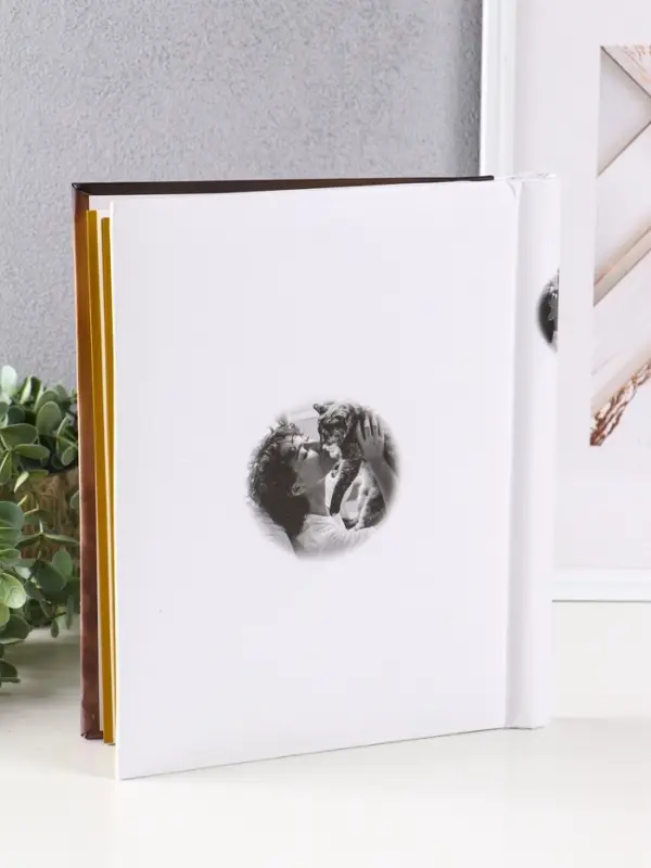 Фотоальбом 10 магнитных листов Фотоальбом 10 магнитных листов "Котенок" 23X28см, пер-т внутр.спираль