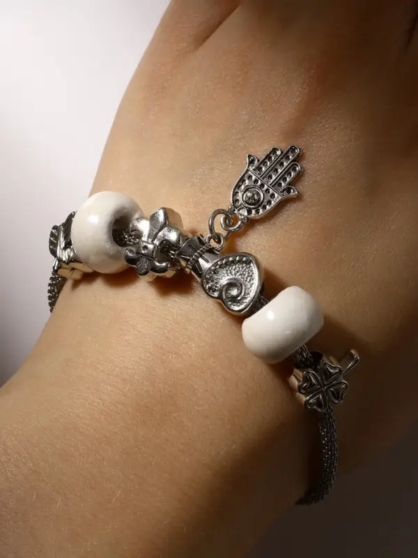 Браслет с шармами &laquo;Марджери. Рука хамса&raquo;, L=19 см, белый в серебре