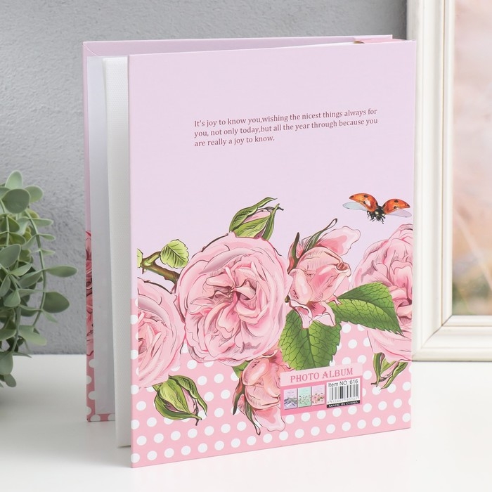 Фотоальбом на 200 фото 10х15 см Фотоальбом на 200 фото 10х15 см "Розы и горошек" в коробке 25,8х21х5 см