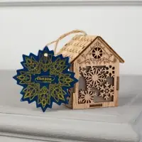 Ёлочная игрушка &laquo;Домик со снежинками&raquo;, 8&times;6.5&times;6 см, от батареек, свечение тёплое белое