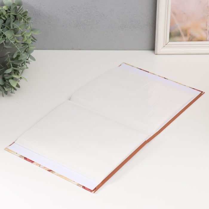 Фотоальбом на 100 фото 10х15 см Фотоальбом на 100 фото 10х15 см "Фотоаппарат с цветами. Ретро" в коробке МИКС 5х19х23 см