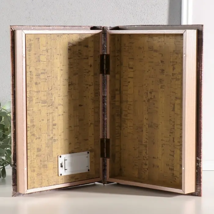 Шкатулка - книга световая &laquo;Вид на город из окна&raquo;, дерево, искусственная кожа, 28&times;19&times;6 см