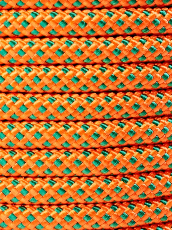 Веревка страховочно-спасательная  Веревка страховочно-спасательная "Climb" 32 прядная, зелено-оранжевая, d= 8 мм, 50 м