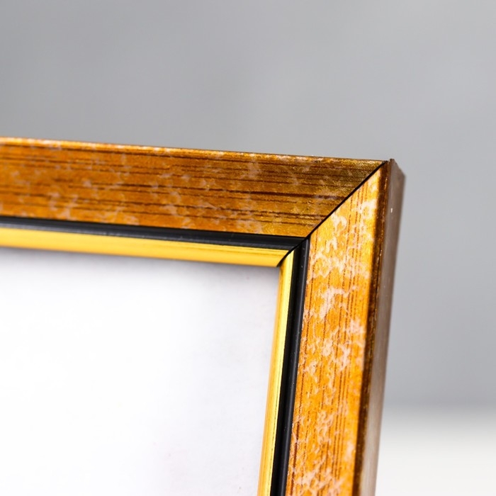 Фоторамка пластик 10х15 см 1514 золото Фоторамка пластик 10х15 см 1514 золото