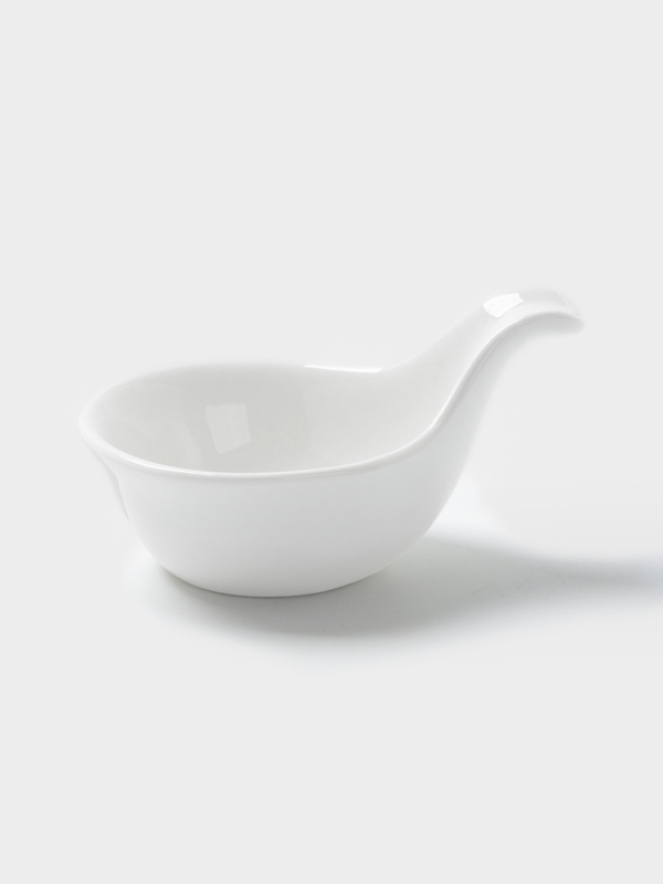 Соусник Hanna Knövell, с ручкой, фарфор, белый Соусник Hanna Knövell, с ручкой, фарфор, белый