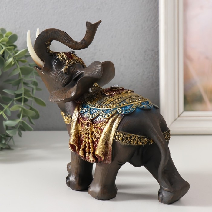 Сувенир полистоун Сувенир полистоун "Темный слон в красной попоне" МИКС 16,5х8х17,5 см