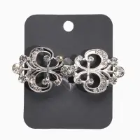 Зажим для кардигана "Ажур", лилия, цвет белый в серебре Зажим для кардигана "Ажур", лилия, цвет белый в серебре