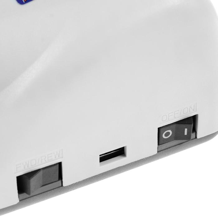 Аппарат для маникюра и педикюра  Strong 210, 35 000 об/мин, 64 Вт,  белый Аппарат для маникюра и педикюра  Strong 210, 35 000 об/мин, 64 Вт,  белый