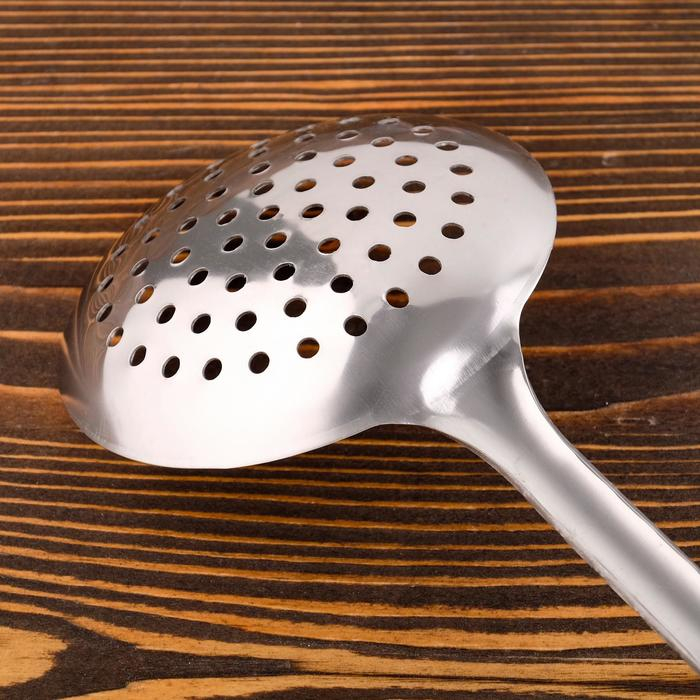 Шумовка для казана узбекская 43см, диаметр 12см, с деревянной ручкой Шумовка для казана узбекская 43см, диаметр 12см, с деревянной ручкой