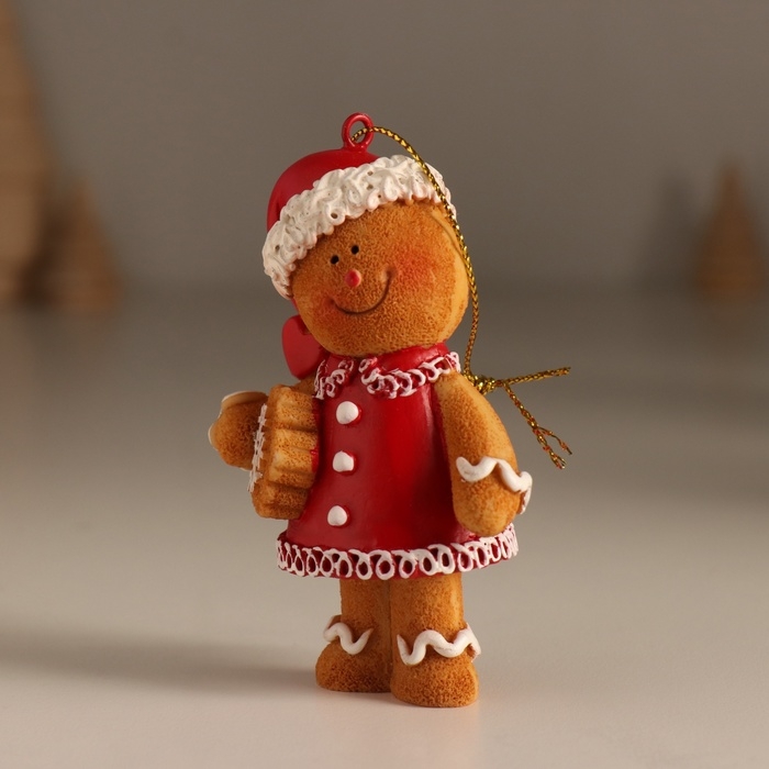 Сувенир полистоун подвеска  Сувенир полистоун подвеска "Имбирный снеговик в новогоднем наряде" МИКС 5,5х4х8,5 см