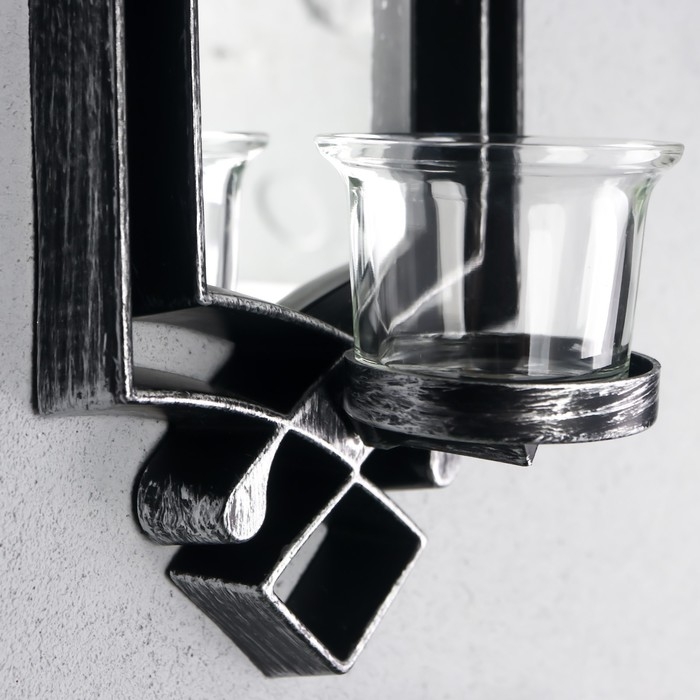 Подсвечник пластик, стекло на 1 свечу Подсвечник пластик, стекло на 1 свечу "Зеркальный свет" н-р 2 шт d-4 см серебро 8х11,5х37 см 90688