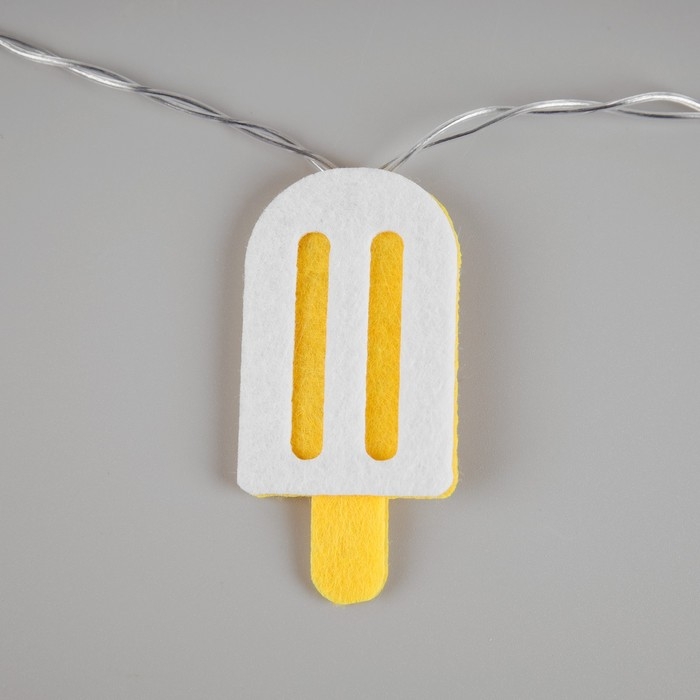 Гирлянда «Нить» 1.35 м с насадками «Эскимо», IP20, прозрачная нить, 10 LED, батарейки AAх2 (нет в комплекте), свечение белое