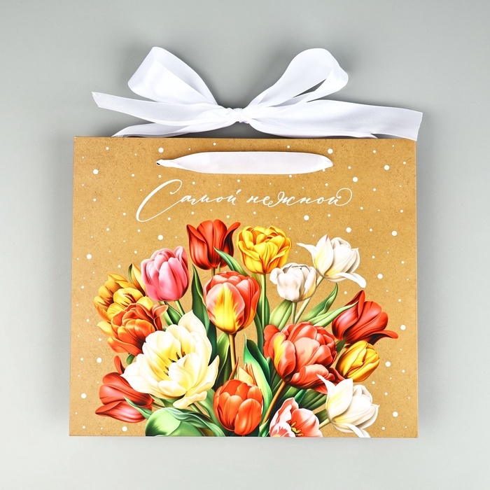 Пакет ламинированный с лентой «Самой нежной», M 30 × 9 × 26 см Пакет ламинированный с лентой «Самой нежной», M 30 × 9 × 26 см