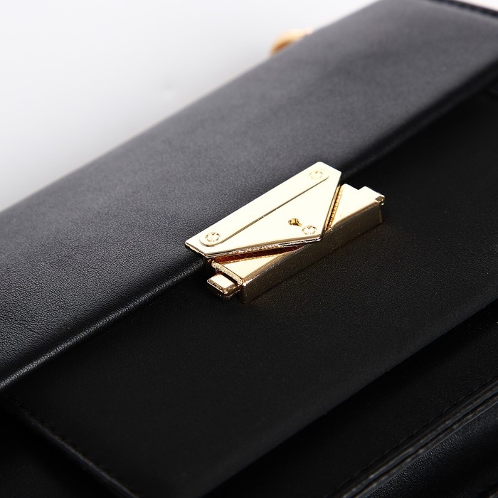 Сумка-мессенджер на клапане, цвет чёрный Сумка-мессенджер на клапане, цвет чёрный