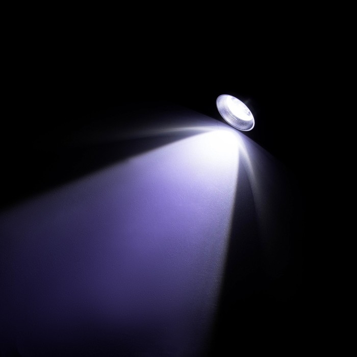 Фонарь ручной аккумуляторный, 3 Вт, 1200 мАч, XPE, USB, zoom, 11.3 x 2.9 см Фонарь ручной аккумуляторный, 3 Вт, 1200 мАч, XPE, USB, zoom, 11.3 x 2.9 см