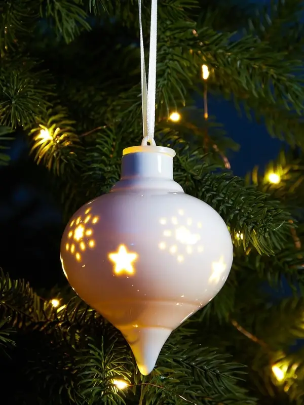 Ёлочный шар с подсветкой &laquo;Снежный&raquo;, 10.7&times;8.5&times;8.5 см, 1 LED, керамика, от батареек LR44&times;3, керамика, свечение тёплое белое