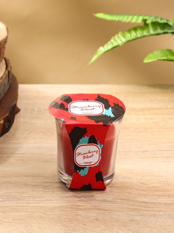 Свеча ароматическая Свеча ароматическая "Candle" 100 гр, клубничный взрыв