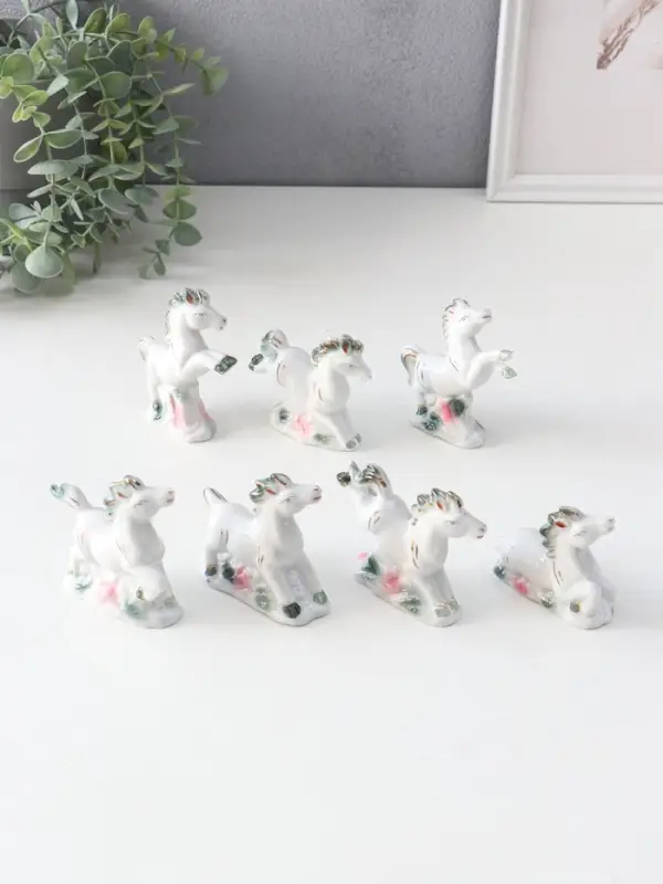 Сувенир керамика Сувенир керамика "Лошадки резвятся" цветные с золотом набор 7 шт 7,4х2,7х7 см