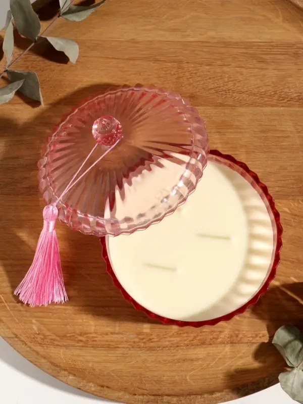 Свеча ароматическая в шкатулке Свеча ароматическая в шкатулке "Розовая" 3 фитиля аромат сладкий апельсин 13,3х13,3х9,5 см 1087762