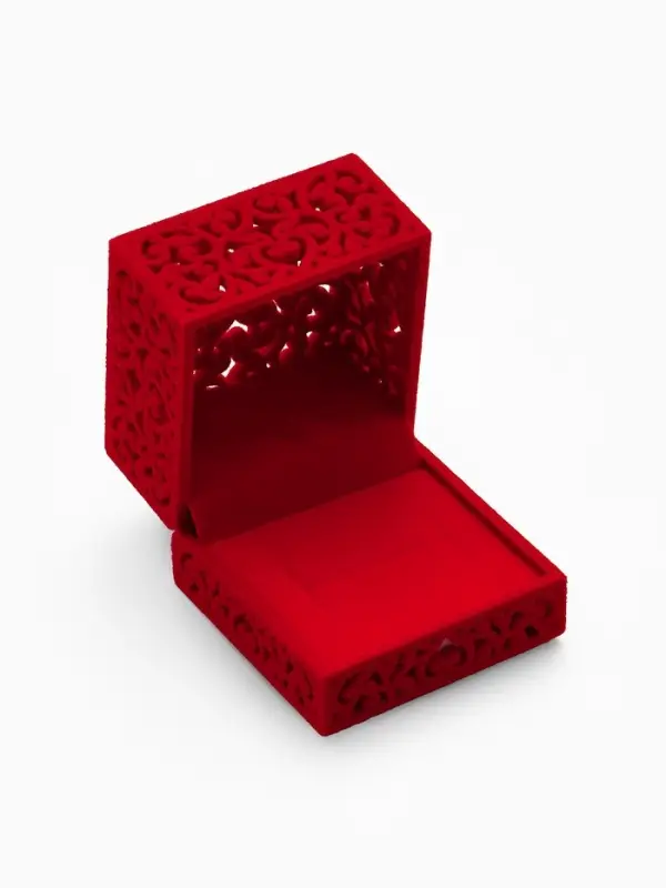 Футляр бархатный под кольцо, серьги &laquo;Кружево&raquo;, 6&times;6&times;5 см, красный