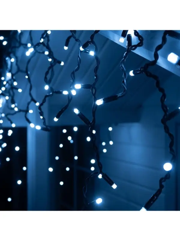 Гирлянда &laquo;Бахрома&raquo; 3&times;0.6 м, IP65, УМС, тёмная нить каучук, 108 LED, свечение белое, 220 В