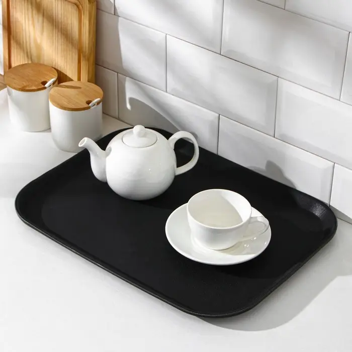 Поднос прорезиненный, 41×31 см, чёрный Поднос прорезиненный, 41×31 см, чёрный