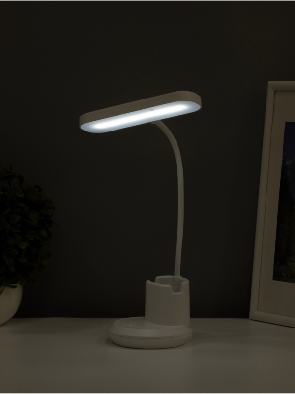 Светильник настольный «Первый» АКБ 800Ма USB Type-C 5Вт LED 3000-6000К сенсор 10х15,5х28см 1084105 Светильник настольный «Первый» АКБ 800Ма USB Type-C 5Вт LED 3000-6000К сенсор 10х15,5х28см 1084105