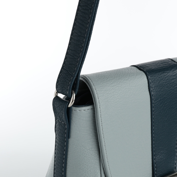 Сумка-мессенджер на клапане, цвет голубой Сумка-мессенджер на клапане, цвет голубой