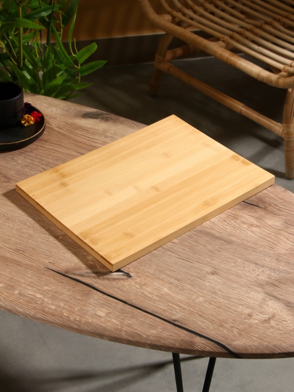 Поднос из бамбука 37х27х1,5 см Поднос из бамбука 37х27х1,5 см