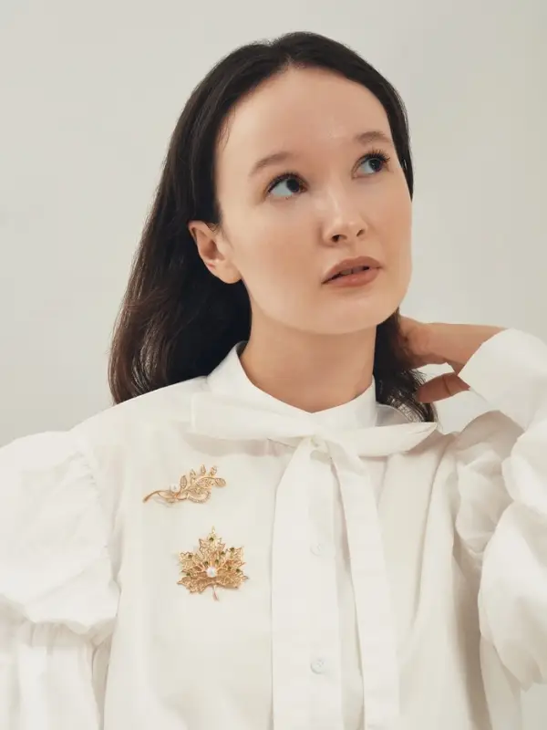 Брошь &laquo;Лист кленовый&raquo;, бело-зелёная в золоте