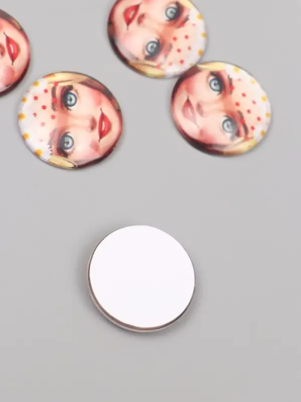 Кабошон стекло для творчества Кабошон стекло для творчества "Круг. Русская красавица" 3х3 см